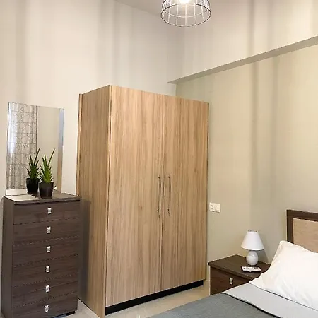 Appartement Neighborhood House
